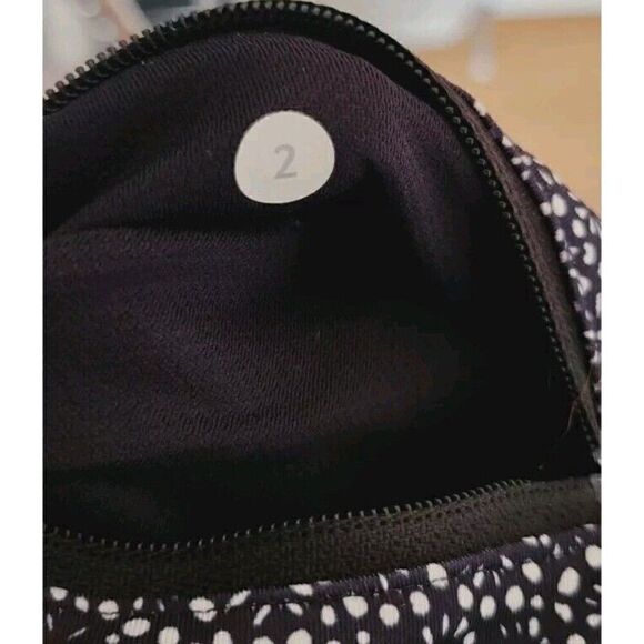 Lululemon Pace Rival Crop Freckle Flower Black White Leggings Size 2 - Picture 15 of 16